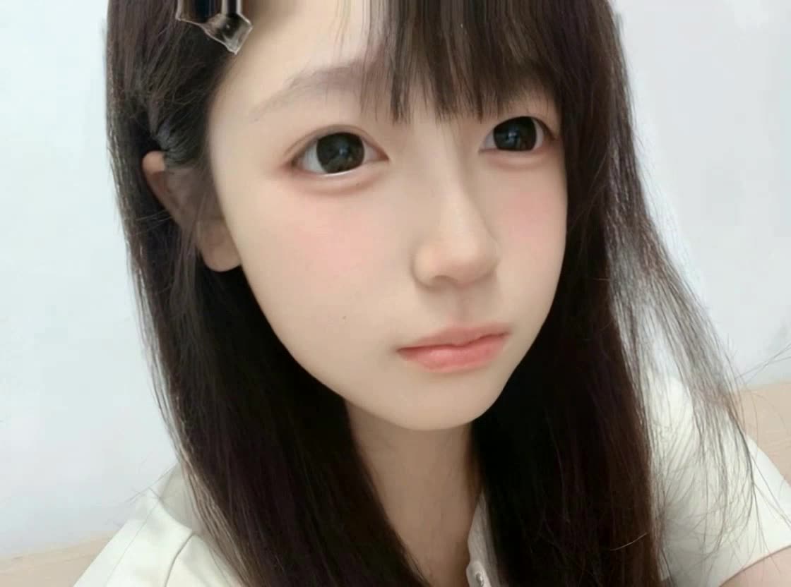 即梦眨眼视频解析：镜头不动也能有情绪，这组词很巧妙